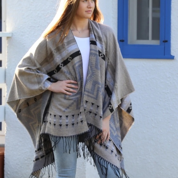 Grey & Taupe Poncho - Picture 3 of 3